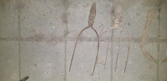 Vidle, krumpáče a jiné - 10