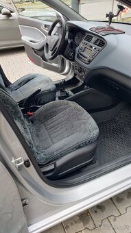Prodám auto Hyundai i20 - 10