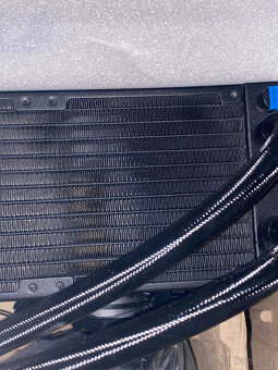MSI E360 - 10