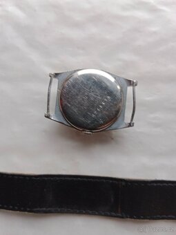 Staré funkční Swiss vojenské hodinky Doxa, - 10