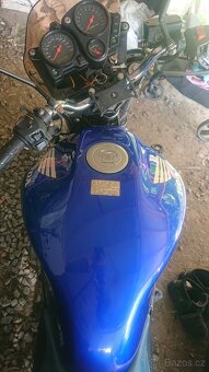 Honda Hornet 600 - 10