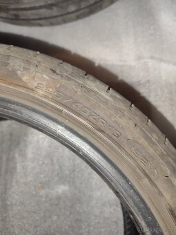 Pneu Dunlop 225/40 R18 - 10