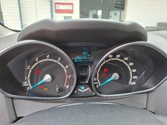 Ford Fiesta - 10