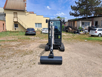 Bobcat E19, rok 2015 - 10
