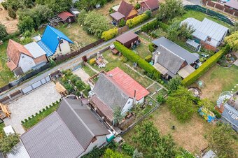 Prodej zděné chaty 2+1, 67 m2 k celoročnímu bydlení, Praha - 10
