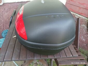 Kufr na motorku + montážní plotna. - 10