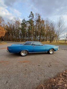 Lincoln Continental mark lll - 10
