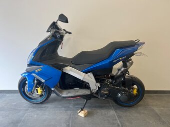 DERBI/PIAGGIO GP1 250 - 10