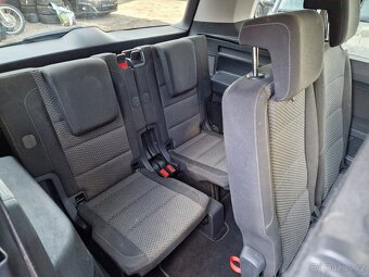 VOLKSWAGEN TOURAN 1,6TDI 81KW 7 MÍST NAVI - 10
