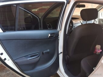 Hyundai i20 - 10