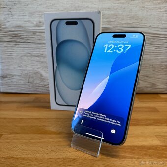 iPhone 15 Plus 128GB, bílý (12 měsíců záruka) - 10