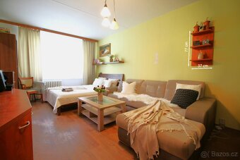 Kuchyň délky 255 cm s kováním Blum, včetně spotřebičů - 10