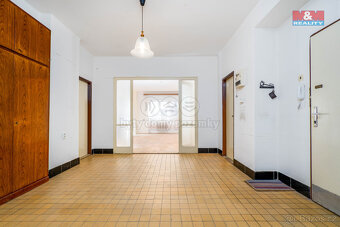 Prodej bytu 3+1, 91 m², Hradec Králové, ul. Škroupova - 10