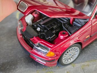 BMW E46 328i 1:18 UT Models - 10