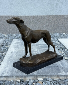 Bronzová socha Greyhound – realistická lovecká figurka psa, - 10