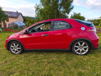 Honda Civic 1,8 Vtec i-shift automat executive - 10