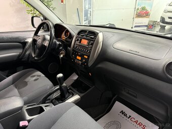 Toyota Rav4 2,0 i EDICE SOL 4x4 TAŽNÉ STK 12/2027 - 10