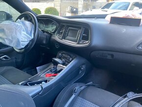 Dodge Challenger 5.7 HEMI 2017 - 10