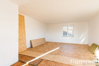 Prodej rozestavěného rodinného domu, 296 m2 - Obora - 10