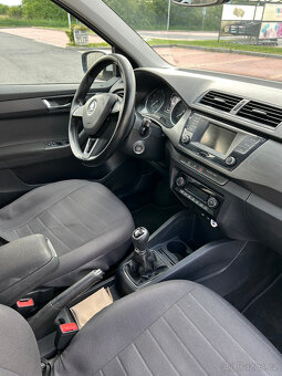 Škoda Fabia III Kombi, benzin 1.2 , manuál, 2016 - 10