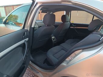 Prodám  Škoda Octavia 2 sedan  1.6.75kw Rok výroby 06 Najeto - 10