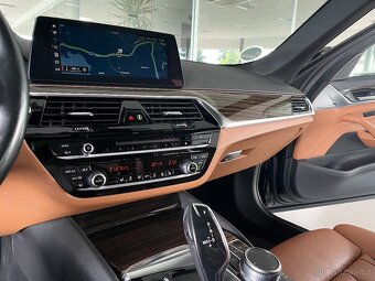 BMW 530d xDrive,360kam,KeyLess,DPH - 10