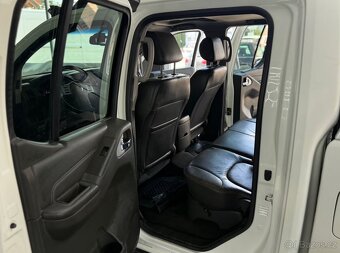 Nissan Navara 2,5DCi Double Cab LE 140kw - 10