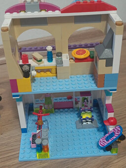 LEGO Friends 41058 Obchodní zóna Heartlake - 10