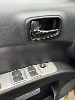 Mitsubishi L200 2.5 DI-D 100KW 2015 - 10