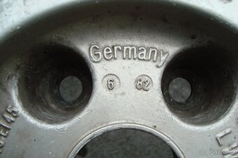 Audi 100-Retro kola 15" - 10
