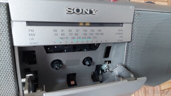 Rádio kazetak SONY - 10