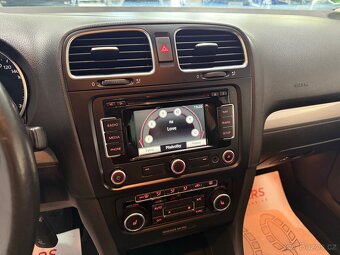 Volkswagen Golf 6 1,6 TDI MATCH VÝHŘEV ČIDLA - 10