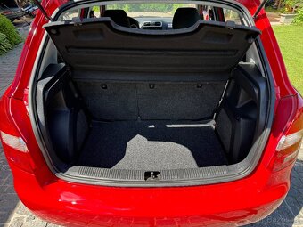 ŠKODA FABIA II 2008 1.4i 16v AMBIENTE - 10