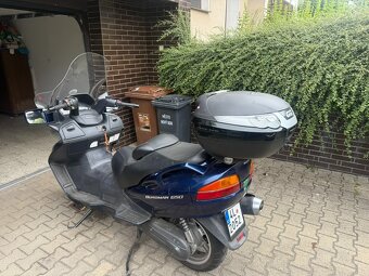 SUZUKI BURGMANN 650 - 10