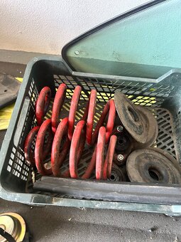 BMW E36 zbytky dílů 318is - 10