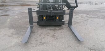 LINDE H35D-02 hydraulicky roztažné a výsuvné vidle + BP - 10