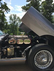 Jaguar e-type - 10