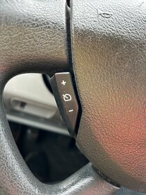 Opel Vivaro 2.0CRDi 5 míst, metaliza, navi, klima - 10