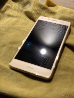 Huawei Y6 II compact zlatý ZAMLUVENO - 10