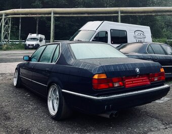 BMW E32 740iL, r. 1992 - 10