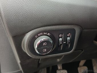Opel Zafira 2.0CDTi , 121 kW nafta, 2012 - 10