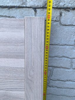 Prodám manželskou postel 160cm x 200cm - 10