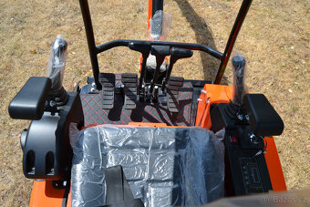 Minibagr HT1800kg Kubota - 10