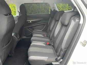 Peugeot 5008 1,6HDi automat 88kW - 10