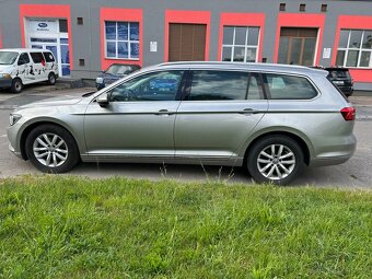 Volkswagen Passat Variant - 10