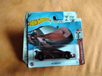 Hot Wheels 8 - 10
