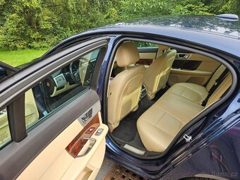 Jaguar XF 3,0 D V6 177kW 88 TKM - 10