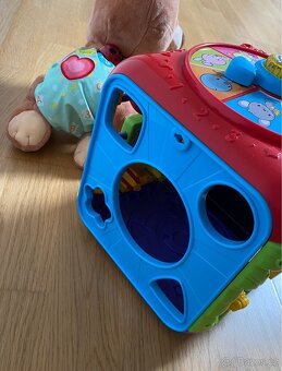 Set hraček Vtech Medvídek + Magická kostka - 10
