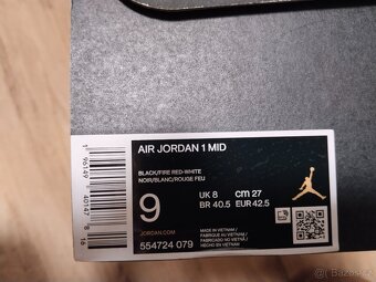 AIR JORDAN 1 MID 42,5 eu - 10
