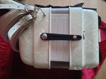 Akordeon GUERRINI FOLK 120 basů, 1315 registrů, kufr - 10